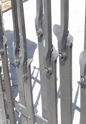 Brána kovaná drevo kov