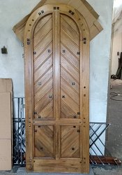 Ozdobné kované pánty