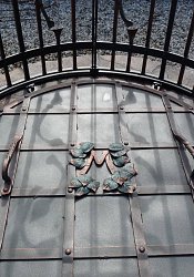 Kovaná mreža na studňu