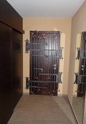 Kovaná mreža, interiér