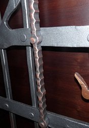 Kovaná mreža, interiér