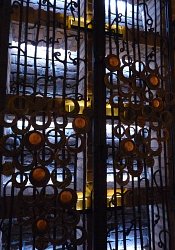 Kovaná mreža do vínnej pivnice