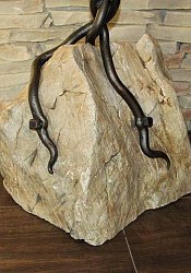 Kovaný nábytok do predsiene