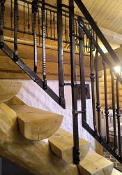 Kované zábradlie na schodisko.
