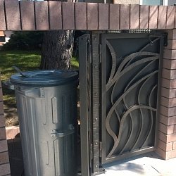 Kovaná brána, vlny