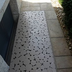 Kovaná pochôdzna mreža