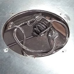 Kovaná záhradná lavička