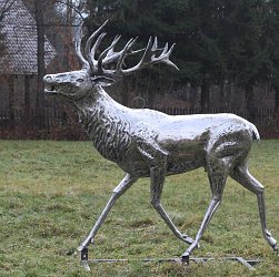 Plastika jeleň