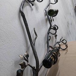 Kovaný držiak na víno