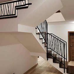 Interiérové zábradlie.