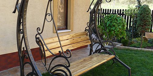 Kovaný záhradný nábytok