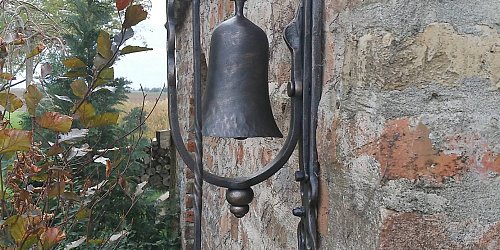 Kovaný zvon na bránu