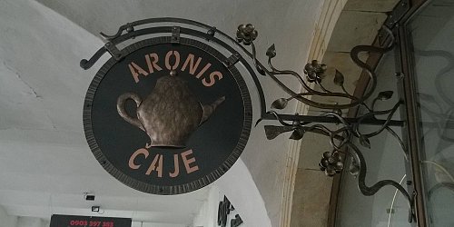 Kovaný vývesný štít